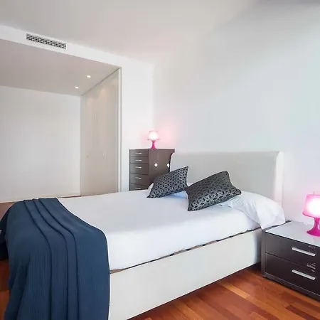 Rent Beach-diagonal Mar *