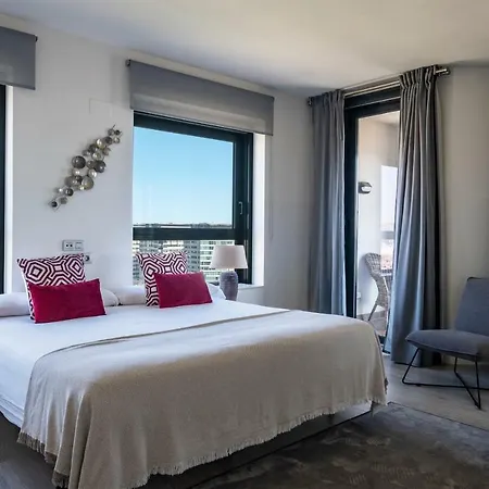 Rent Beach-diagonal Mar Apartment